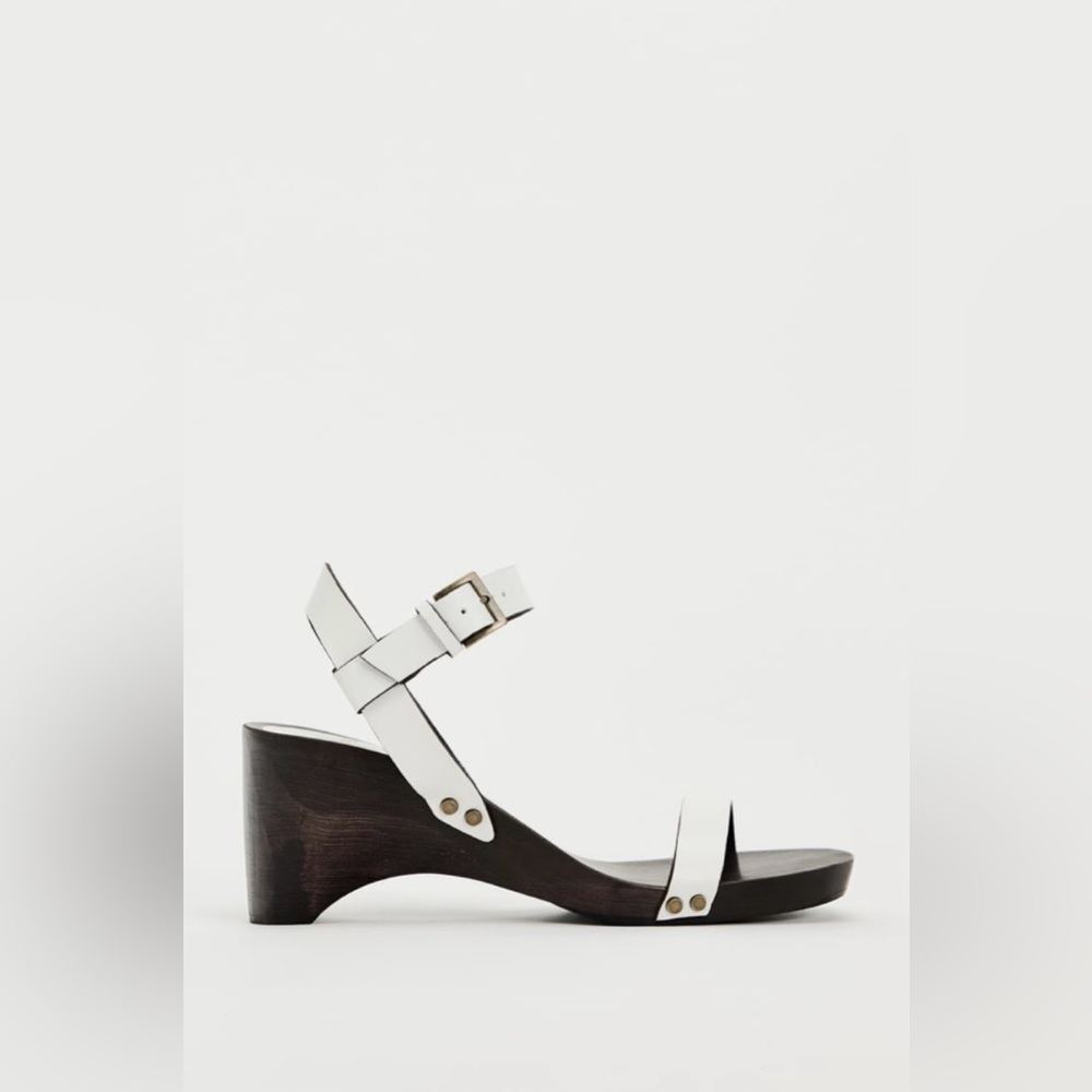 NWT- Zara Leather Sandals